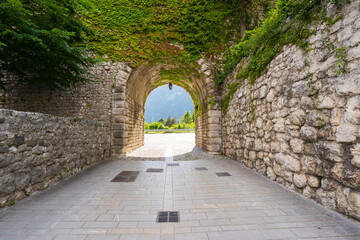 Porta San Giovanni inside view. walls of Venzone.  Venzone, Friuli_Italy.  June 12, 2023.
