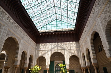 Maroc, Casablanca, le Mahkama du Pacha est un bâtiment administratif de style hispano-mauresque construit en 1941 et 1942.