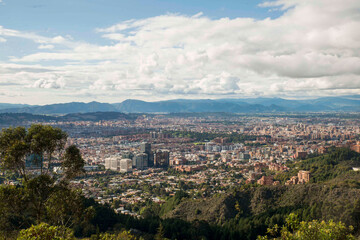 Fototapeta na wymiar Panorámicas de la ciudad de Bogotá