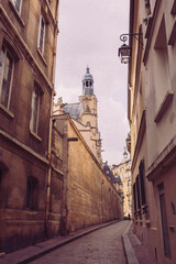 alley in paris