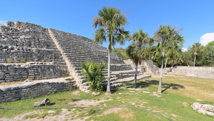 Maya Ruins at Archeological site of Chichen-Itza (Yucatan, Mexico) 