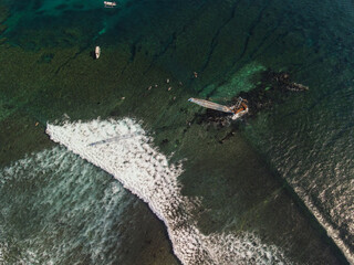 Nusa Lembongan Crane surf break