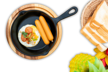 Chicken steak, fried egg, sausage set, can be eaten in water in a floating tray.