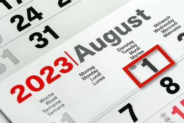 Deutscher Kalender Datum 1. August  2023 Dienstag Nahaufnahme