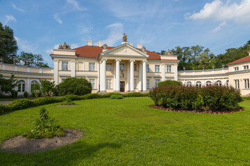 Obraz premium View of the palace in Smielow, Poland.
