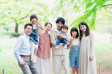 仲の良い3世代ファミリー