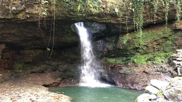 Artvin Murgul Delikli Kaya waterfall