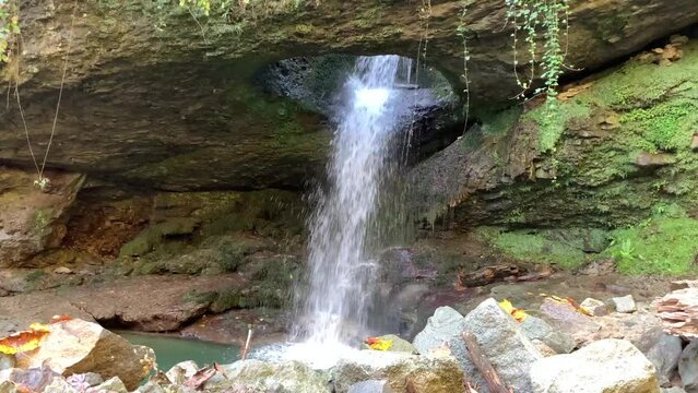 Artvin Murgul Delikli Kaya waterfall
