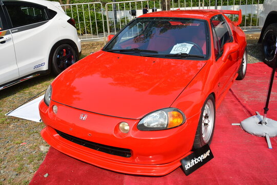 Honda crx del sol at Bumper to Bumper car show in Quezon City