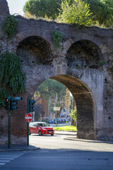 La Porte Majeure à Rome