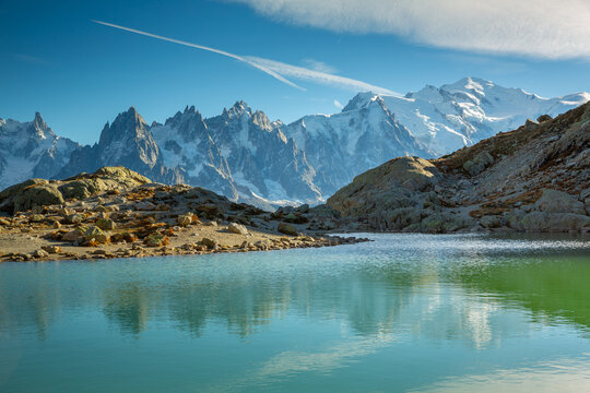 Le lac blanc avec le Mont Blanc en arri&egrave;re plan en France