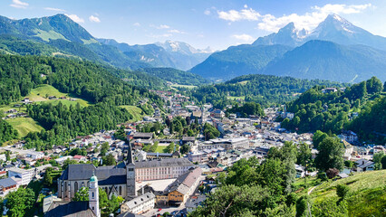 Panorama von Berchtesgaden mit Watzmann
