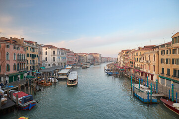 Fototapeta na wymiar Venice at Sunrise: A Floating City Awakens