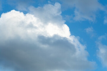 Obraz premium clouds against the blue sky