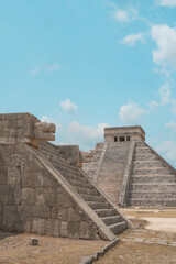 Fototapeta na wymiar tourism in the archaeological zone of Chichen Itza pyramids in Mexico
