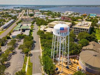 Stuart Florida water tower aerial drone photo pov - obrazy, fototapety, plakaty