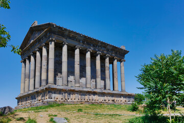Obraz premium Armenia Ancient temple in Garni on a sunny spring day