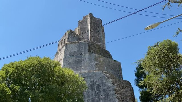 Video of the Magne Tower, monument from the Gallo-Roman era in N&icirc;mes.
