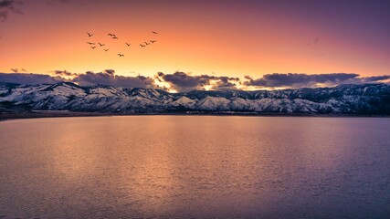 Stunning landscape of Washoe Lake against a mountainous backdrop in the United States © Falconseye/Wirestock Creators
