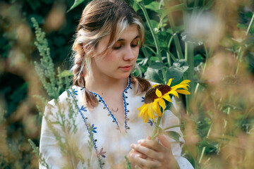 Girl-Ukraine,
Ukrainian woman in a field with a parasol
