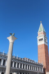 Fototapeta na wymiar Venice city, gondolas, churches, tourists, canals.. Venice Italy