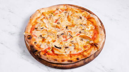 Cheese and vegetables pizza