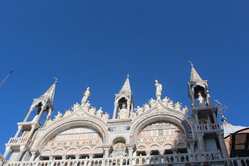 Fototapeta na wymiar Venice city, gondolas, churches, tourists, canals.. Venice Italy