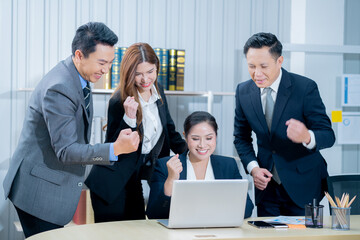 Office Conference Business Meeting Presentation: asian Business people group meeting Talks, Uses Wall TV to Show Company Growth with Big Data Analysis, Graphs, Charts, Infographics, e-Commerce Startup