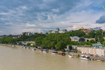 Fototapeta na wymiar View of Tbilisi 
