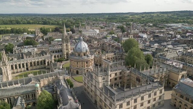 Aerial orbit Radcliffe Camera, Oxford, Oxfordshire, England