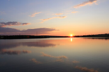 Fototapeta premium A sunset over a lake