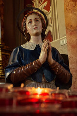 A religious statue in the church of Soncino.