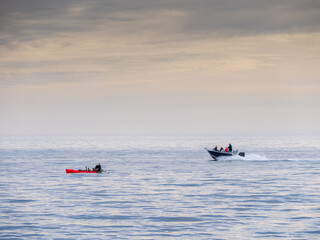 Fototapeta premium Speed Past Kayaker
