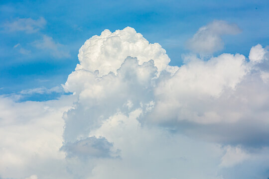 Beautiful clouds in the sky, countryside Chiangmai province Thailand. © lightofchairat