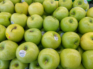 green apples on the market