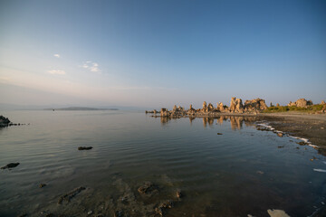 Obraz premium Mono Lake Tufa State Natural Reserve - California State Parks
