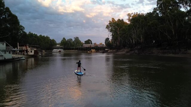 Murray River Sunset with Paddleboarder track to Echuca