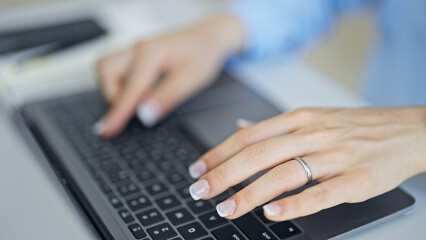Fototapeta na wymiar Young blonde woman using laptop at office