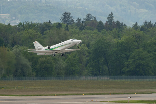 D-CMDH Cessna 680 Citation Sovereign jet in Zurich in Switzerland 19.5.2023