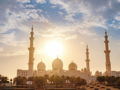 20 March 2023, Abu Dhabi, UAE: Sheikh Zayed Mosque largest mosque of UAE located in Abu Dhabi capital city of United Arab Emirates. The 3rd largest mosque in world. Beautiful photo in sunset light