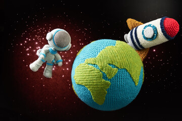 あみぐるみ人形　子供の宇宙飛行士イメージ