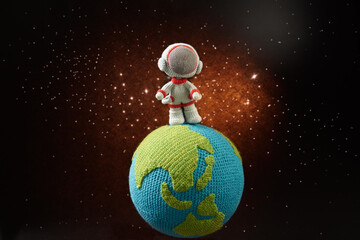 あみぐるみ人形　子供の宇宙飛行士イメージ