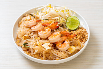 stir-fried noodles with shrimp and sprouts or Pad Thai