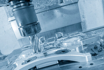 The automotive parts manufacturing process by rough cutter.