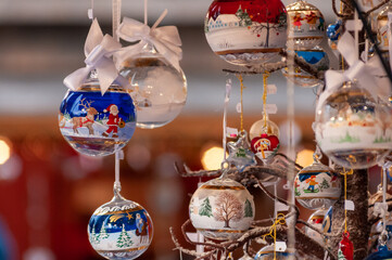 Hand Decorated Colored Balls for Christmas Tree