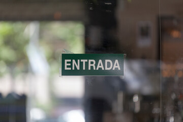 Spanish enter sign