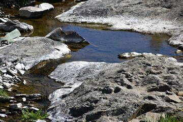 Fototapeta na wymiar rocks in the water