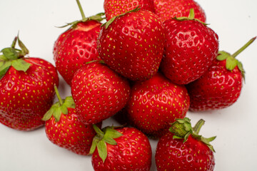 Fototapeta na wymiar strawberries on white background