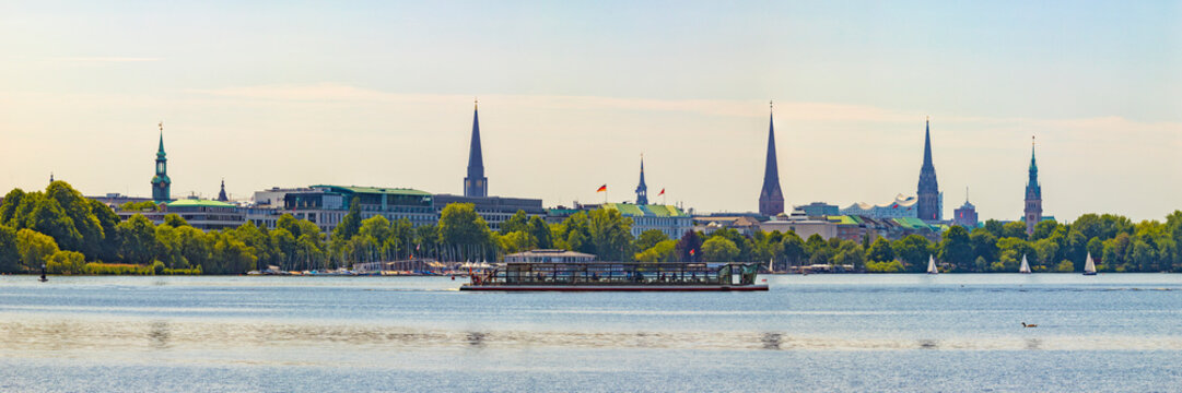 Hamburg from St Georg church to townhall, tourist boat center image