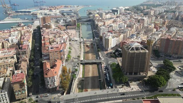 「Guadalmedina」の写真素材 107件の無料イラスト画像 Adobe Stock